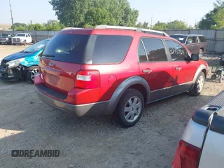 2006 Ford Freestyle SE z VIN 1FMZK04156GA07445, wystawiony jako IAAI lot #42450927 z przebiegiem 139 521 mil mil oraz . Historia ofert i sprzedaży dostępna na DreamBid. Obrazek 4.