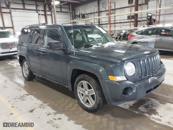 2008 Jeep Patriot Sport with VIN 1J8FF28W68D707209, listed as a IAAI auction lot 41853306 with 168,751 mi miles. Bid and sale history available at carsss.com. Image 1.