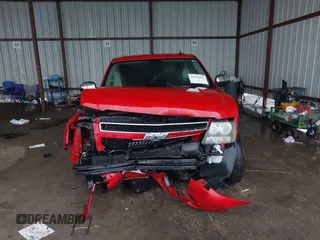 2010 Chevrolet Avalanche LS с VIN 3GNNCEE03AG105669, выставлен на аукционе IAAI как лот 42196345 с пробегом 135 364 миль миль и . История ставок и продаж доступна на DreamBid. Изображение 6.