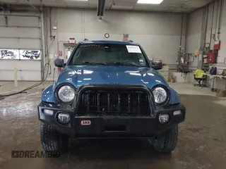 2005 Jeep Liberty Limited with VIN 1J4GL58525W610421, listed as a IAAI auction lot 42299334 with 177,613 mi miles and . Bid and sale history available at DreamBid. Image 12.