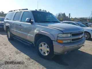 2004 Chevrolet Suburban Z71 with VIN 3GNFK16T94G306117, listed as a IAAI auction lot 41802606 with 172,269 mi miles. Bid and sale history available at carsss.com. Image 1.