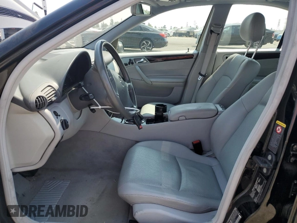 2004 Mercedes-Benz C 320 with VIN WDBRF64J64F506798, listed as a Copart auction lot 71308534 with 85,592 mi miles and Salvage Title. Bid and sale history available at DreamBid. Image 7.