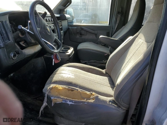 2017 Chevrolet Express Passenger LT with VIN 1GAZGPFG1H1337744, listed as a Copart auction lot 78469324 with 206,575 mi miles and Salvage Title. Bid and sale history available at carsss.com. Image 7.