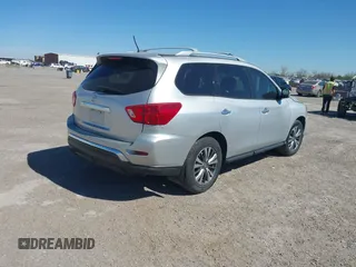 2018 Nissan Pathfinder SV with VIN 5N1DR2MN1JC660200, listed as a IAAI auction lot 41868462 with 134,809 mi miles. Bid and sale history available at carsss.com. Image 4.