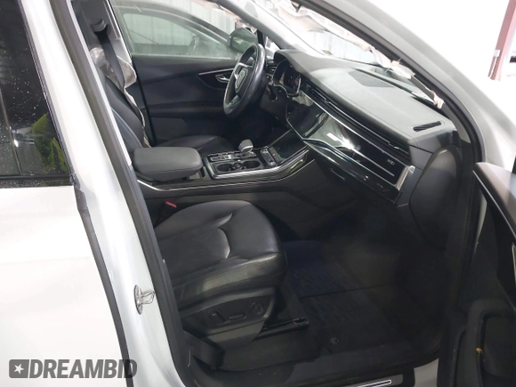 2023 Audi Q7 Premium Plus with VIN WA1LXBF76PD002387, listed as a IAAI auction lot 41307681 with 27,674 mi miles. Bid and sale history available at carsss.com. Image 5.
