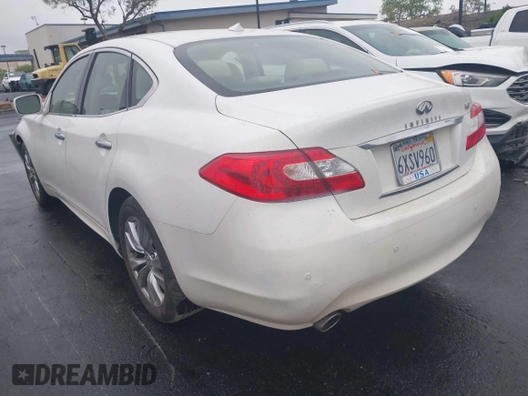 2013 Infiniti M with VIN JN1BY1AP2DM510953, listed as a IAAI auction lot 42157597 with 71,175 mi miles and . Bid and sale history available at DreamBid. Image 3.