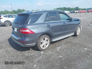 2015 Mercedes-Benz M 350 with VIN 4JGDA5HB9FA522206, listed as a IAAI auction lot 42634089 with 120,000 mi miles and . Bid and sale history available at DreamBid. Image 4.