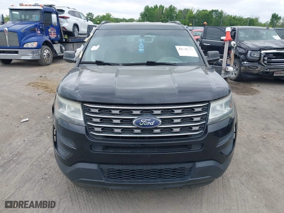 2016 Ford Explorer with VIN 1FM5K7BH1GGB69923, listed as a IAAI auction lot 42018071 with 198,246 mi miles. Bid and sale history available at carsss.com. Image 12.