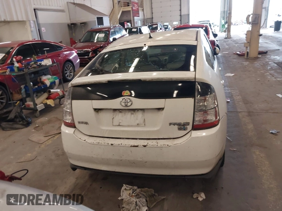 2004 Toyota Prius with VIN JTDKB20U540007016, listed as a IAAI auction lot 41762070 with 190,786 mi miles. Bid and sale history available at carsss.com. Image 16.