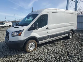 2018 Ford Transit with VIN 1FTYE2CM1JKA07673, listed as a Copart auction lot 44296095 with 62,150 mi miles and Clean Title. Bid and sale history available at carsss.com. Image 1.