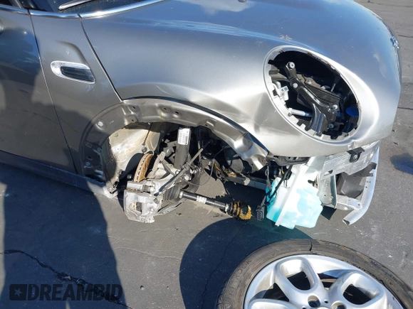 2019 MINI Hardtop 4 Door Cooper with VIN WMWXU1C59K2L24715, listed as a IAAI auction lot 41398540 with 6,052 mi miles and . Bid and sale history available at DreamBid. Image 6.