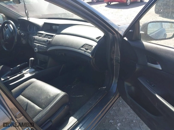 2011 Honda Accord Sdn SE with VIN 1HGCP2F6XBA036339, listed as a IAAI auction lot 41813986 with 239,245 mi miles. Bid and sale history available at carsss.com. Image 5.