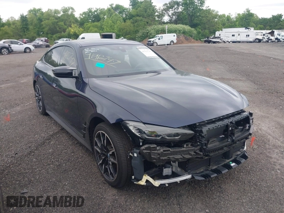 2024 BMW i4 M50 z VIN WBY33AW09RFS45891, wystawiony jako IAAI lot #41912747 z przebiegiem 313 988 mil mil oraz . Historia ofert i sprzedaży dostępna na DreamBid. Obrazek 1.