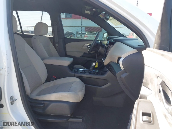 2022 Chevrolet Traverse LS with VIN 1GNERFKW7NJ115171, listed as a IAAI auction lot 41690818 with 89,360 mi miles. Bid and sale history available at carsss.com. Image 5.