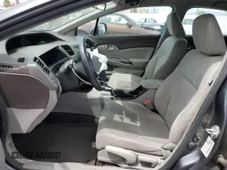 2012 Honda Civic LX z VIN 19XFB2F56CE390987, wystawiony jako Copart lot #56753635 z przebiegiem 81 832 mil mil oraz Szkoda całkowita • Salvage title. Historia ofert i sprzedaży dostępna na DreamBid. Obrazek 7.
