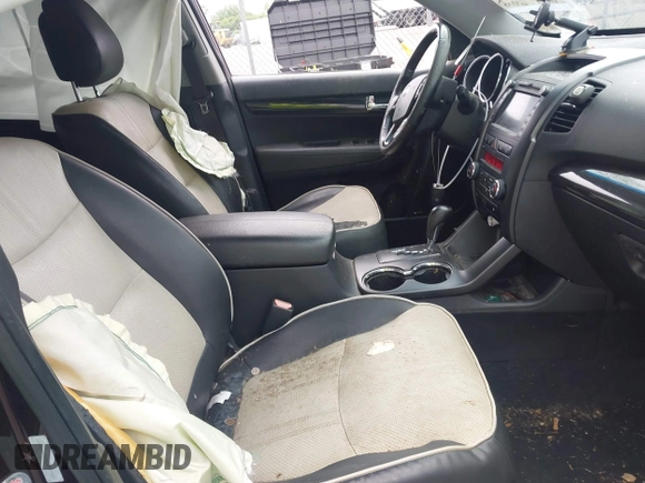 2012 Kia Sorento SX with VIN 5XYKWDA2XCG237950, listed as a IAAI auction lot 42576973 with 205,951 mi miles and . Bid and sale history available at DreamBid. Image 5.