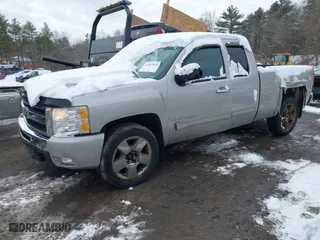 2009 Chevrolet Silverado 1500 LT with VIN 2GCEK29J091115058, listed as a IAAI auction lot 41527034 with 197,350 mi miles. Bid and sale history available at carsss.com. Image 17.