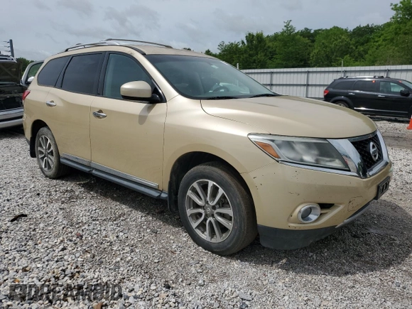 2013 Nissan Pathfinder SL with VIN 5N1AR2MN0DC647347, listed as a Copart auction lot 55679735 with 136,956 mi miles and Clean Title. Bid and sale history available at DreamBid. Image 4.