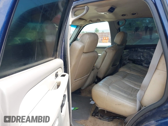2001 Chevrolet Tahoe LT with VIN 1GNEC13T21R121738, listed as a IAAI auction lot 42336464 with 243,230 mi miles and . Bid and sale history available at DreamBid. Image 8.