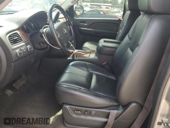 2008 Chevrolet Avalanche LTZ with VIN 3GNFK12338G149986, listed as a Copart auction lot 69240614 with 180,623 mi miles and Salvage Title. Bid and sale history available at carsss.com. Image 7.