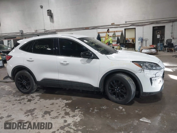 2020 Ford Escape SE Sport Hybrid with VIN 1FMCU0BZ5LUB09995, listed as a IAAI auction lot 41552803 with 138,093 mi miles and . Bid and sale history available at carsss.com. Image 14.