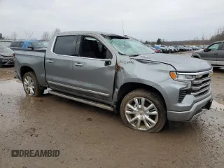 2024 Chevrolet Silverado 1500 High Country with VIN 1GCUDJE82RZ371342, listed as a Copart auction lot 84446434 with 9,839 mi miles and Salvage Title. Bid and sale history available at DreamBid. Image 4.