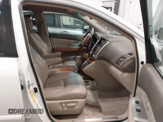 2005 Lexus RX 330 z VIN 2T2HA31U95C042484, wystawiony jako IAAI lot #42552417 z przebiegiem 165 170 mil mil oraz . Historia ofert i sprzedaży dostępna na DreamBid. Obrazek 5.