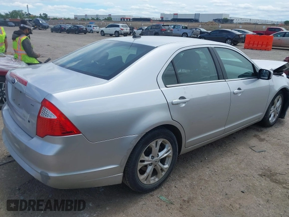2012 Ford Fusion SE z VIN 3FAHP0HA8CR117122, wystawiony jako IAAI lot #42215141 z przebiegiem 158 703 mil mil oraz . Historia ofert i sprzedaży dostępna na DreamBid. Obrazek 4.
