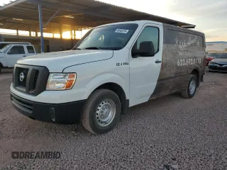 2021 Nissan NV Cargo S z VIN 1N6BF0KM8MN807301, wystawiony jako Copart lot #58608385 z przebiegiem 85 923 mil mil oraz Szkody całkowita. Historia ofert i sprzedaży dostępna na DreamBid. Obrazek 1.