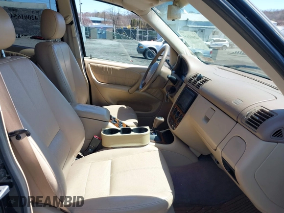 2000 Mercedes-Benz M 320/430/500 with VIN 4JGAB54E5YA165724, listed as a IAAI auction lot 42001654 with 138,997 mi miles and . Bid and sale history available at DreamBid. Image 5.