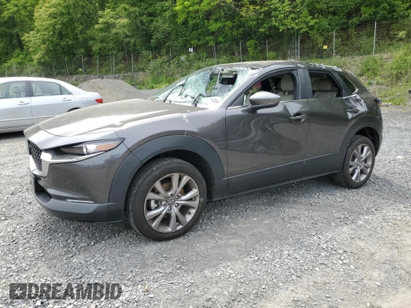 2021 Mazda CX-30 Preferred z VIN 3MVDMBCL1MM256818, wystawiony jako Copart lot #57885285 z przebiegiem 29 533 mil mil oraz Szkoda całkowita • Salvage title. Historia ofert i sprzedaży dostępna na DreamBid. Obrazek 1.