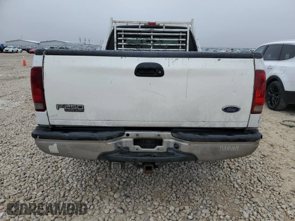 2001 Ford Super Duty F-250 XL with VIN 3FTNW20F21MA57111, listed as a Copart auction lot 42433985 with 472,887 mi miles and Salvage Title. Bid and sale history available at carsss.com. Image 6.