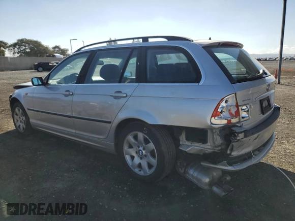 2004 BMW 3 Series 325xi with VIN WBAEP334X4PF04053, listed as a Copart auction lot 84766134 with 260,954 mi miles and Salvage Title. Bid and sale history available at carsss.com. Image 2.