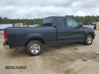 2003 Ford F-150 XL z VIN 1FTRX17W53NB84703, wystawiony jako Copart lot #51608895 z przebiegiem 291 806 mil mil oraz Szkoda całkowita • Salvage title. Historia ofert i sprzedaży dostępna na DreamBid. Obrazek 3.