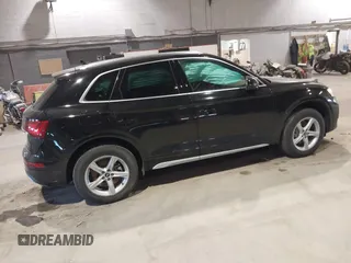 2021 Audi Q5 Premium with VIN WA1AAAFY0M2128148, listed as a IAAI auction lot 41240680 with 37,977 mi miles. Bid and sale history available at carsss.com. Image 4.