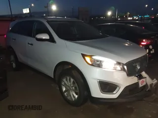 2018 Kia Sorento LX with VIN 5XYPG4A33JG346937, listed as a IAAI auction lot 40981792 with 80,590 mi miles. Bid and sale history available at carsss.com. Image 1.