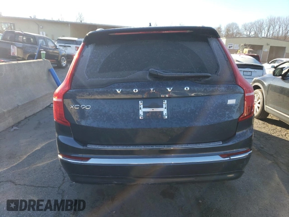 2023 Volvo XC90 Plus Bright Theme z VIN YV4H60CN8P1919271, wystawiony jako Copart lot #82112193 z przebiegiem Nie podano mil oraz . Historia ofert i sprzedaży dostępna na DreamBid. Obrazek 6.