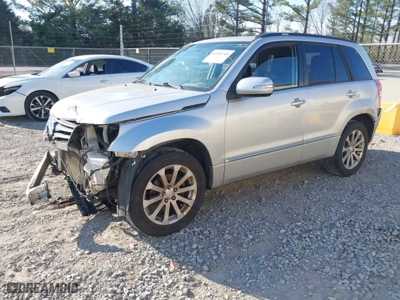 2013 Suzuki Grand Vitara Limited with VIN JS3TE0D74D4100091, listed as a IAAI auction lot 41684748 with 176,696 mi miles. Bid and sale history available at carsss.com. Image 18.