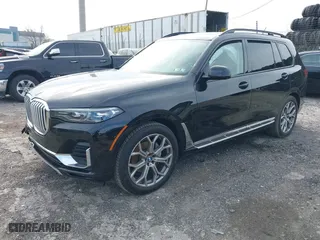 2021 BMW X7 xDrive40i with VIN 5UXCW2C08M9E57046, listed as a IAAI auction lot 41601223 with 43,988 mi miles. Bid and sale history available at carsss.com. Image 2.