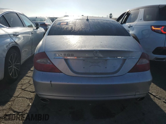 2006 Mercedes-Benz CLS 500 z VIN WDDDJ75X76A076532, wystawiony jako Copart lot #65829894 z przebiegiem Nie podano mil oraz Czysty tytuł • Clean title. Historia ofert i sprzedaży dostępna na DreamBid. Obrazek 6.