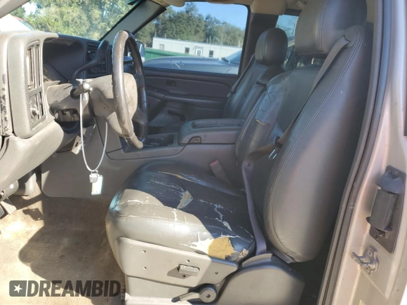2007 GMC Sierra 1500 with VIN 1GTHC29D77E165147, listed as a Copart auction lot 80799064 with 233,678 mi miles and Salvage Title. Bid and sale history available at DreamBid. Image 7.