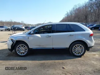 2013 Lincoln MKX with VIN 2LMDJ8JKXDBL07368, listed as a IAAI auction lot 41780543 with 187,890 mi miles. Bid and sale history available at carsss.com. Image 14.