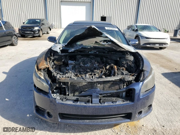 2009 Nissan Maxima 3.5 S with VIN 1N4AA51E79C843834, listed as a Copart auction lot 76470004 with 0 mi miles and Non Repairable. Bid and sale history available at carsss.com. Image 5.