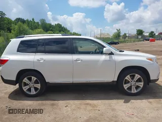 2011 Toyota Highlander Limited with VIN 5TDDK3EH6BS081646, listed as a IAAI auction lot 42612246 with 114,488 mi miles and . Bid and sale history available at DreamBid. Image 13.