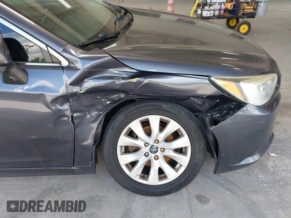 2015 Subaru Legacy Premium z VIN 4S3BNAD67F3071878, wystawiony jako IAAI lot #42602690 z przebiegiem 186 542 mil mil oraz . Historia ofert i sprzedaży dostępna na DreamBid. Obrazek 6.