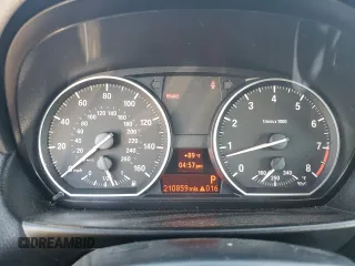 2013 BMW 1 Series 135i with VIN WBAUN7C55DVM27831, listed as a Copart auction lot 72805254 with 210,859 mi miles and Clean Title. Bid and sale history available at carsss.com. Image 9.
