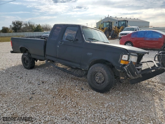 1996 Ford F-250 with VIN 1FTHX25F0TEB72558, listed as a Copart auction lot 81605404 with 0 mi miles and Non Repairable. Bid and sale history available at carsss.com. Image 4.