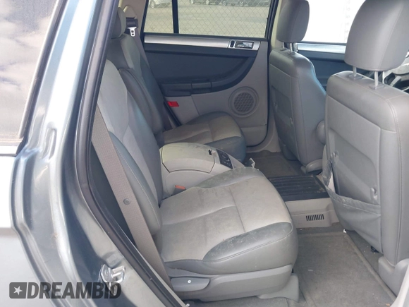 2007 Chrysler Pacifica Touring with VIN 2A8GM68X27R226959, listed as a IAAI auction lot 41984064 with 152,953 mi miles. Bid and sale history available at carsss.com. Image 8.