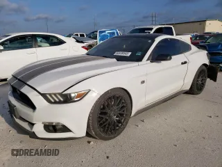 2015 Ford Mustang EcoBoost z VIN 1FA6P8TH3F5375212, wystawiony jako Copart lot #53436545 z przebiegiem 148 557 mil mil oraz Szkoda całkowita • Salvage title. Historia ofert i sprzedaży dostępna na DreamBid. Obrazek 1.