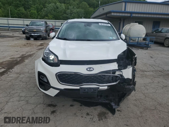 2020 Kia Sportage LX z VIN KNDPMCAC8L7761710, wystawiony jako Copart lot #58187945 z przebiegiem 46 937 mil mil oraz Szkoda całkowita • Salvage title. Historia ofert i sprzedaży dostępna na DreamBid. Obrazek 5.